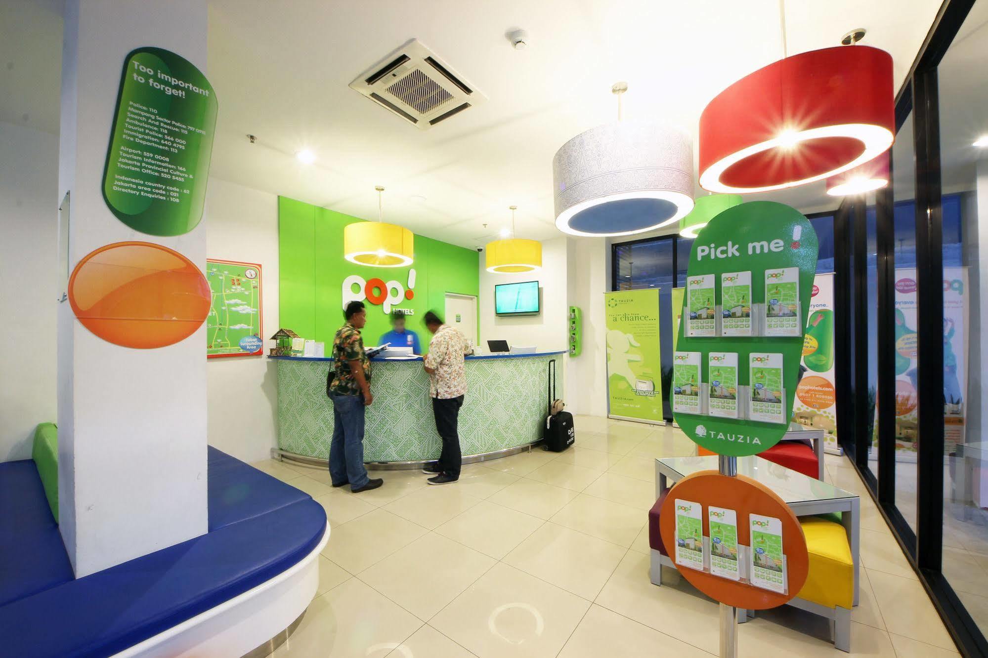 Pop! Hotel Tebet Jakarta Exteriér fotografie